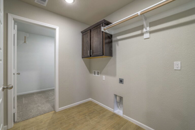 Rebecca 33 Web Or Mls Arise Homes 7510 Mccormick Dr. Shawnee, Ks 33 (30)