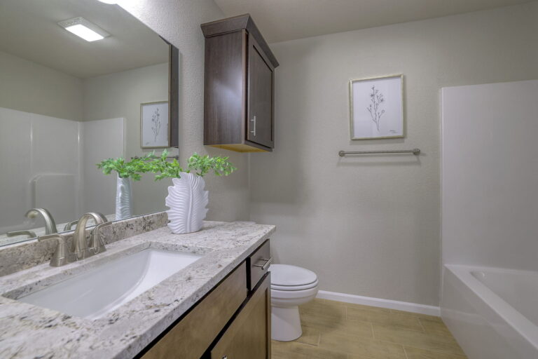 Rebecca 33 Web Or Mls Arise Homes 7510 Mccormick Dr. Shawnee, Ks 33 (33)