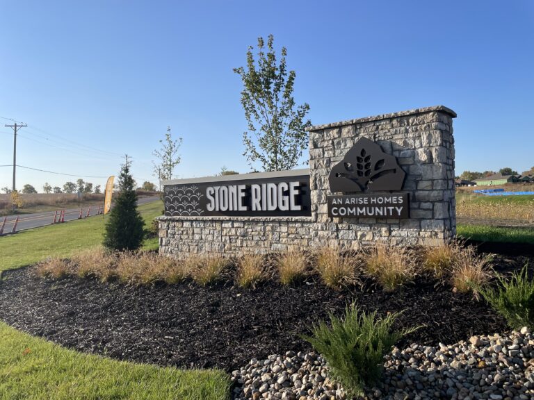 Stone Ridge South Monument (2)