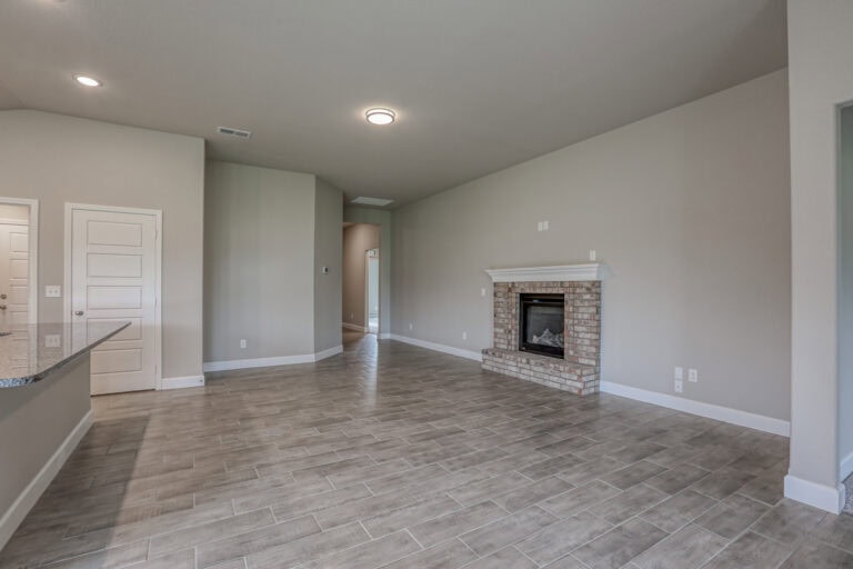 Christine Arisehomes7552belmontdrshawneeks66227 38 (5)