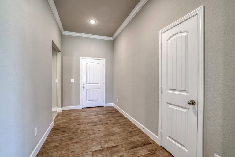 Heidi Christinaking 7524belmontdr (2)