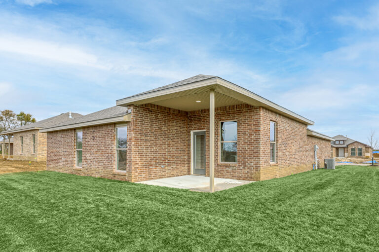 Jade Arisehomes 7516sarapahodr (1)