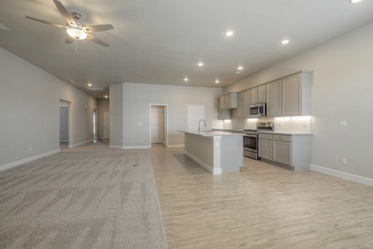 Joanna Arisehomes 24515w76thst,shawnee,ks66227 39 (35)