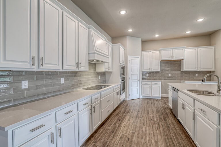 Sara Ann Arisehomes 7529apachedr (15)