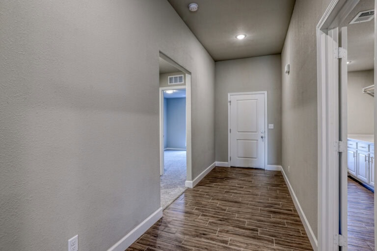 Sara Ann Arisehomes 7529apachedr (2)