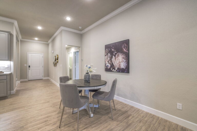 Tracy 31 Web Or Mls Arise 24315 W 76th St. Shawnee, Ks 31 (16)