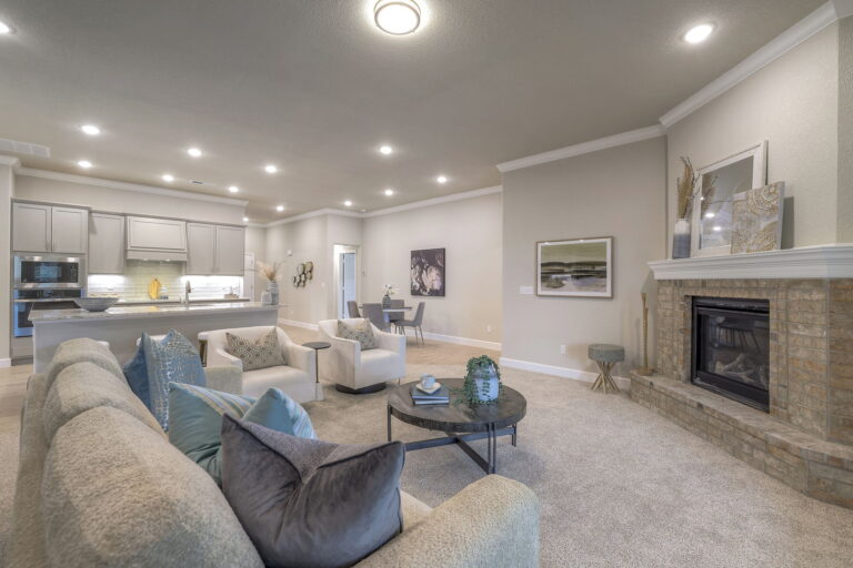 Tracy 31 Web Or Mls Arise 24315 W 76th St. Shawnee, Ks 31 (17)