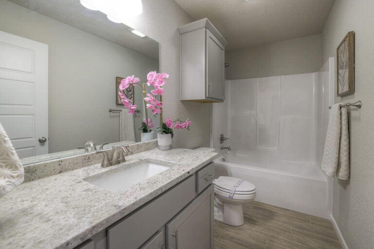 Tracy 31 Web Or Mls Arise 24315 W 76th St. Shawnee, Ks 31 (31)