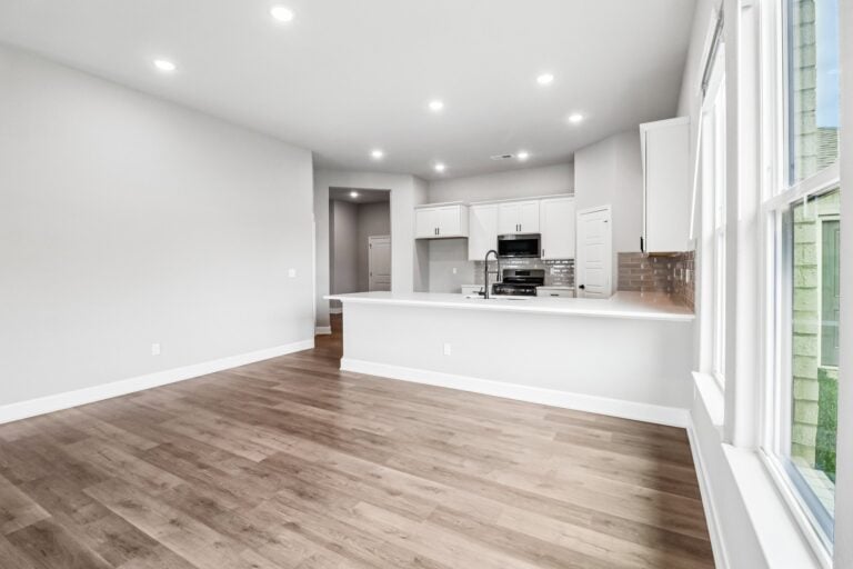 11 Web Or Mls W 166th Ct S2405 011