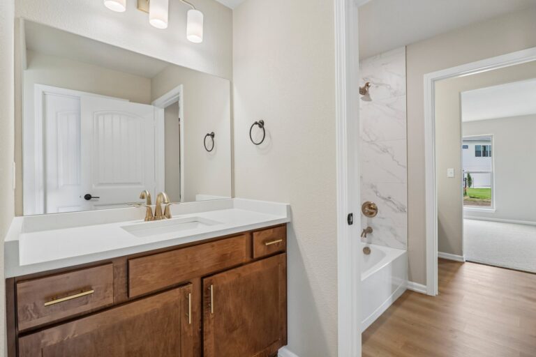 20 Web Or Mls W 166th Ct S2705 020