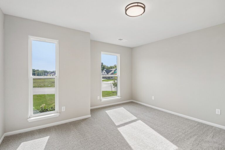 14-web-or-mls-S Hall St-S3008-014