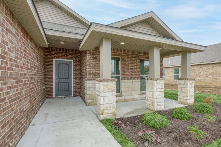 MARIE_AriseHomes-7516SArapahoDr (1)