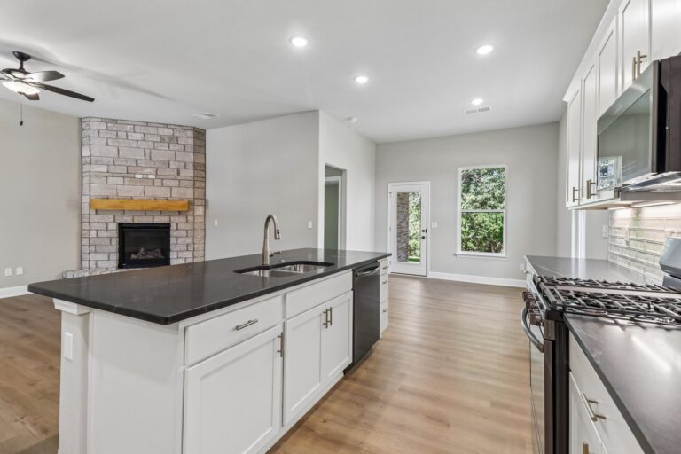 12-web-or-mls-W 87th St-S0609-012
