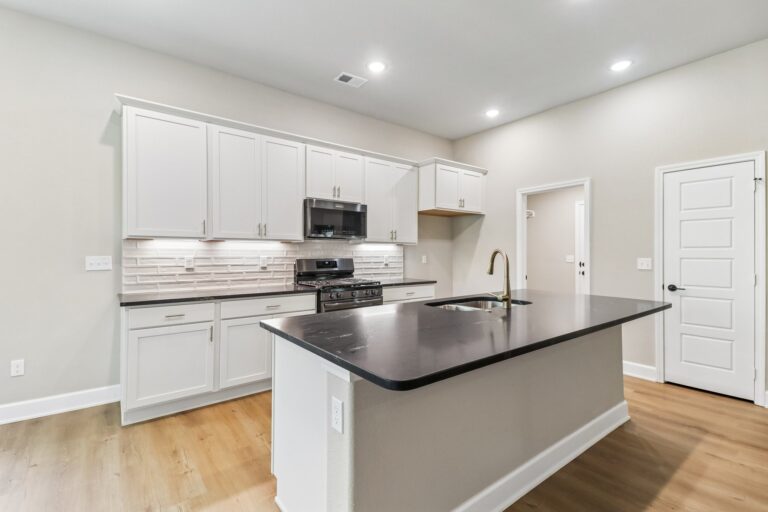 13-web-or-mls-W 87th St-S0609-013