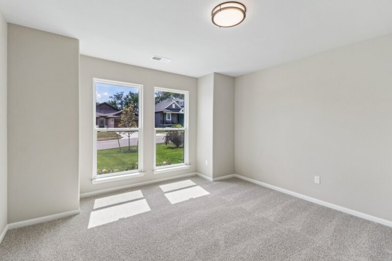 23-web-or-mls-W 87th St-S0609-023