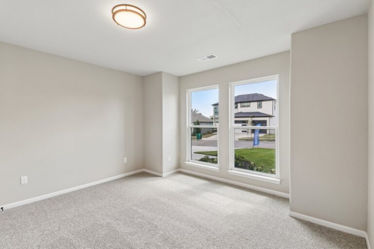 24-web-or-mls-W 87th St-S0609-024