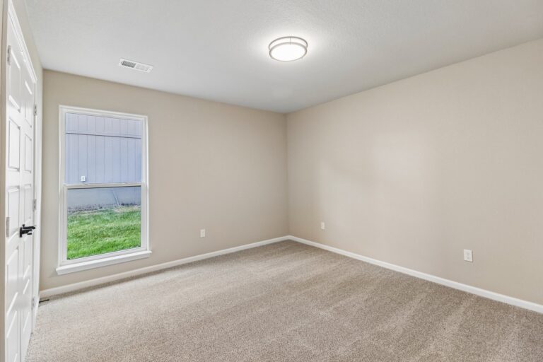 28-web-or-mls-W 87th St-S0609-028