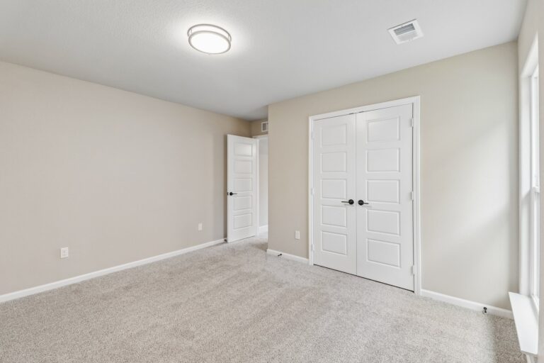 30-web-or-mls-W 87th St-S0609-030