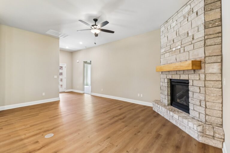 4-web-or-mls-W 87th St-S0609-004