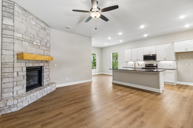 5-web-or-mls-W 87th St-S0609-005
